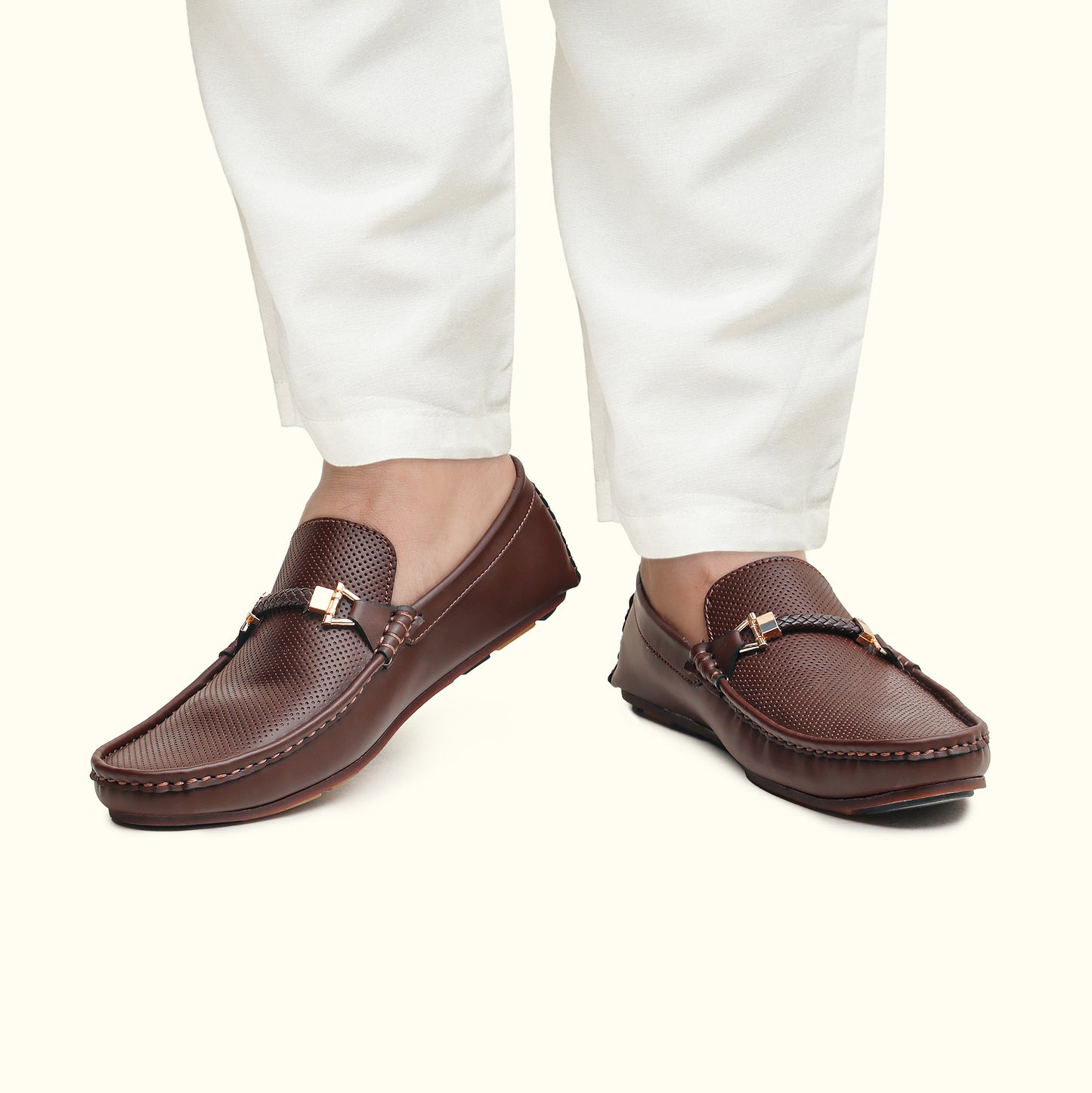 Artisans Safari-Inspired Handmade Leather Slip-on Loafers - 35006